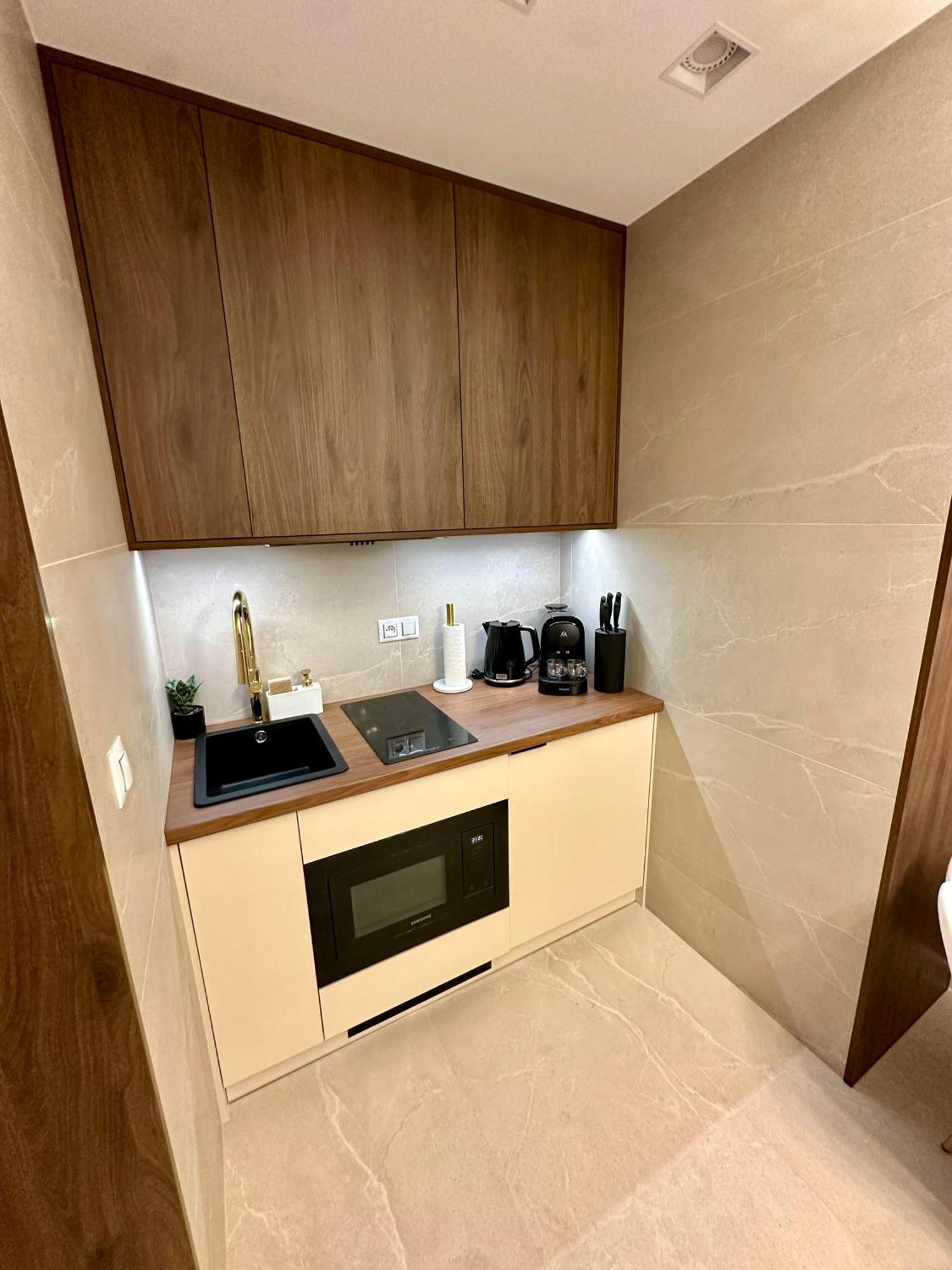 Masarska 8 Vip Apartamenty Jacuzzi Krakkó Kültér fotó
